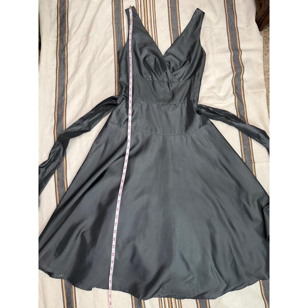 Max and Cleo Cocktail Dress Womens 6 Greyish V-Neck Tie-Waist Elegant Chic - Picture 4 of 11